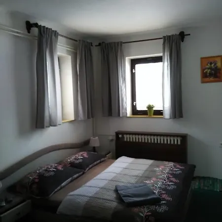 Rozarka Dolni Dvur