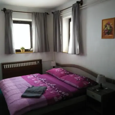Rozarka Dolni Dvur