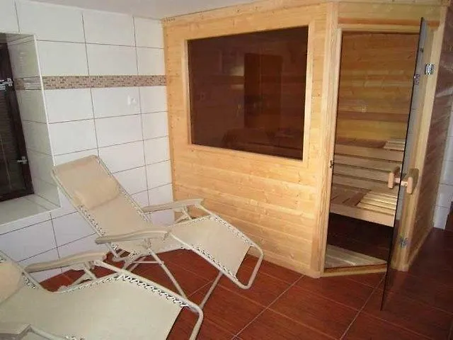 Rozarka شاليه Dolni Dvur